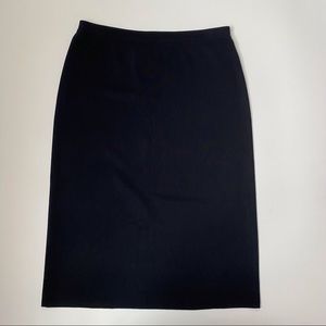 Black Straight Skirt - Ming Wang